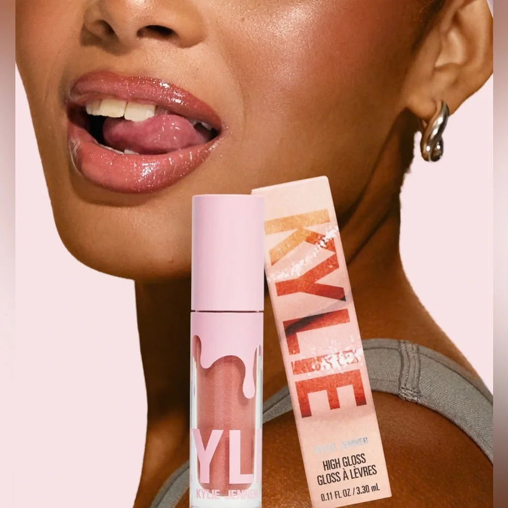 Kylie Jenner High Gloss - Shade Damn Gina New in Box $20 Retail